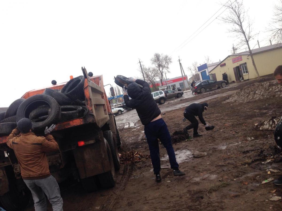 Штаб волонтеров Марксовского филиала "Вектор добра" провели экологическую акцию Фото 3