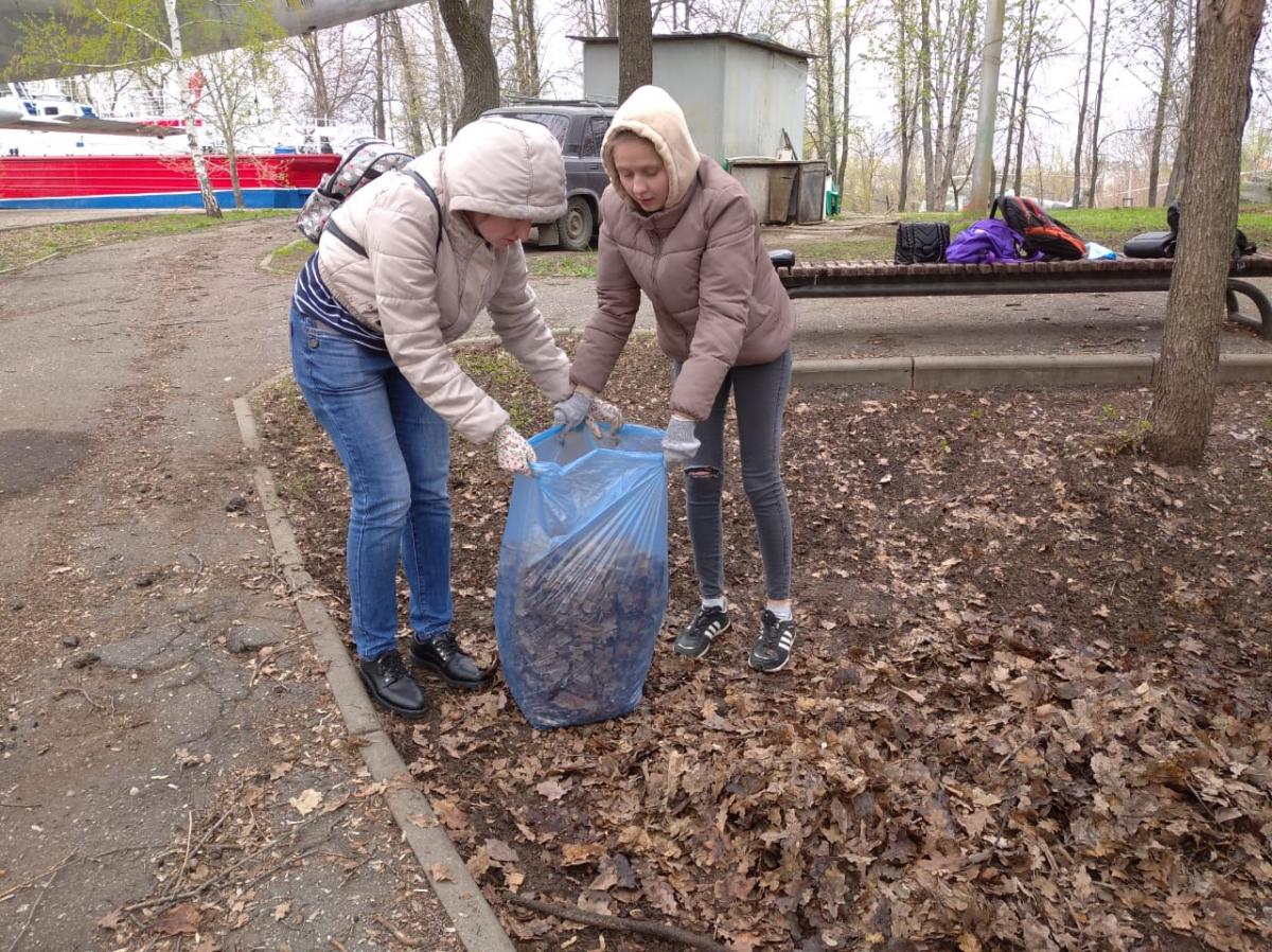 Уборка территории Парка Победы Фото 2