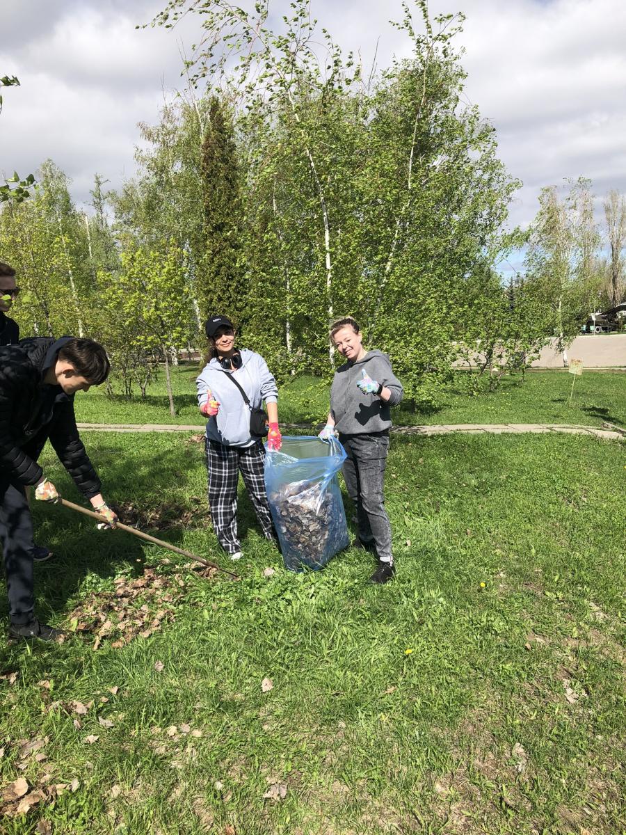 Уборка в парке Победы Фото 6