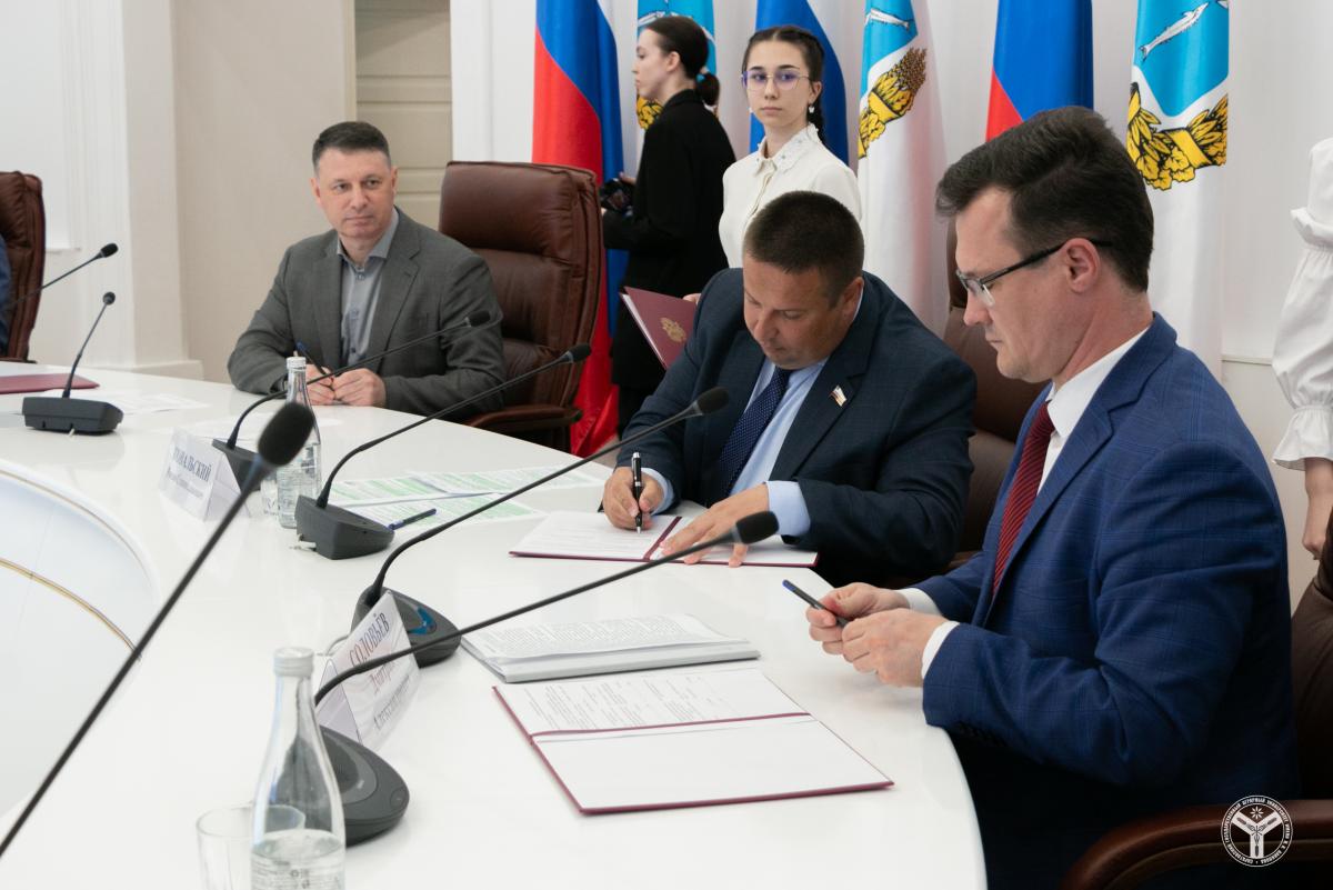 СГАУ и Правительство области подписали соглашение о партнерстве Фото 7