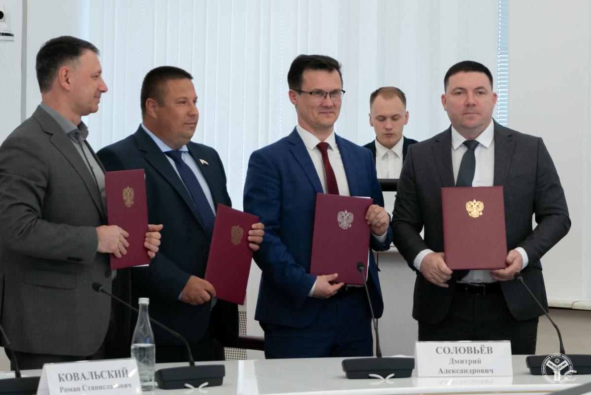 СГАУ и Правительство области подписали соглашение о партнерстве Фото 7
