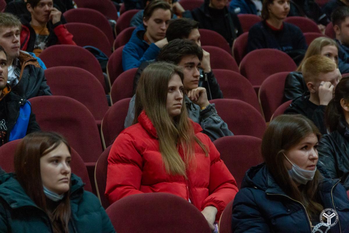 Студенты СГАУ посмотрели фильм «Обыкновенный фашизм» Фото 7