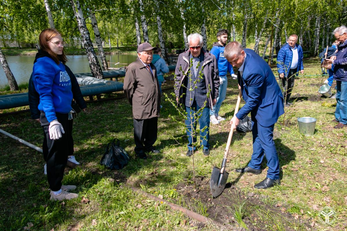 В УНПК «Агроцентр» СГАУ заложена «Аллея ветеранов» Фото 7