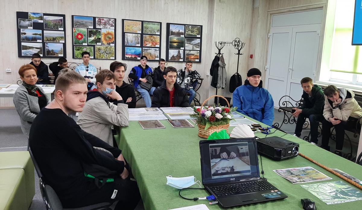 Мастер-класс в рамках «Страны профессионалии» Саратовского ГАУ «GPS и ГЛОНАСС-ориентирование в лесу» Фото 1