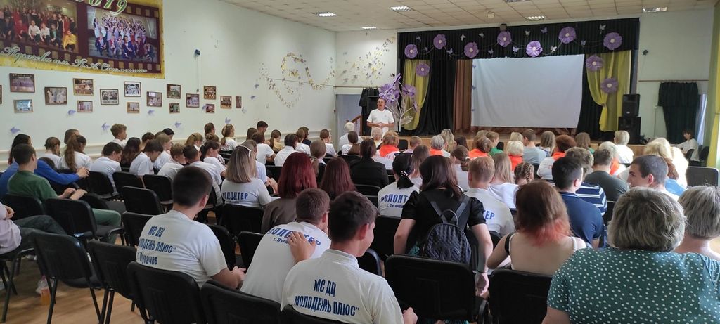 Встреча руководителей регионального клуба "Мы вместе"  с волонтерскими отрядами города Пугачева Фото 3