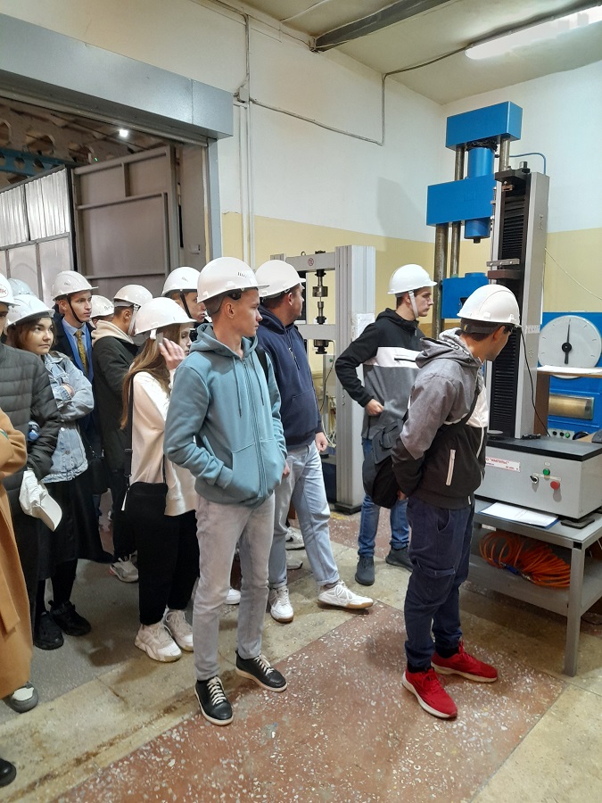 Студенты посетили Саратовский арматурный завод Фото 3