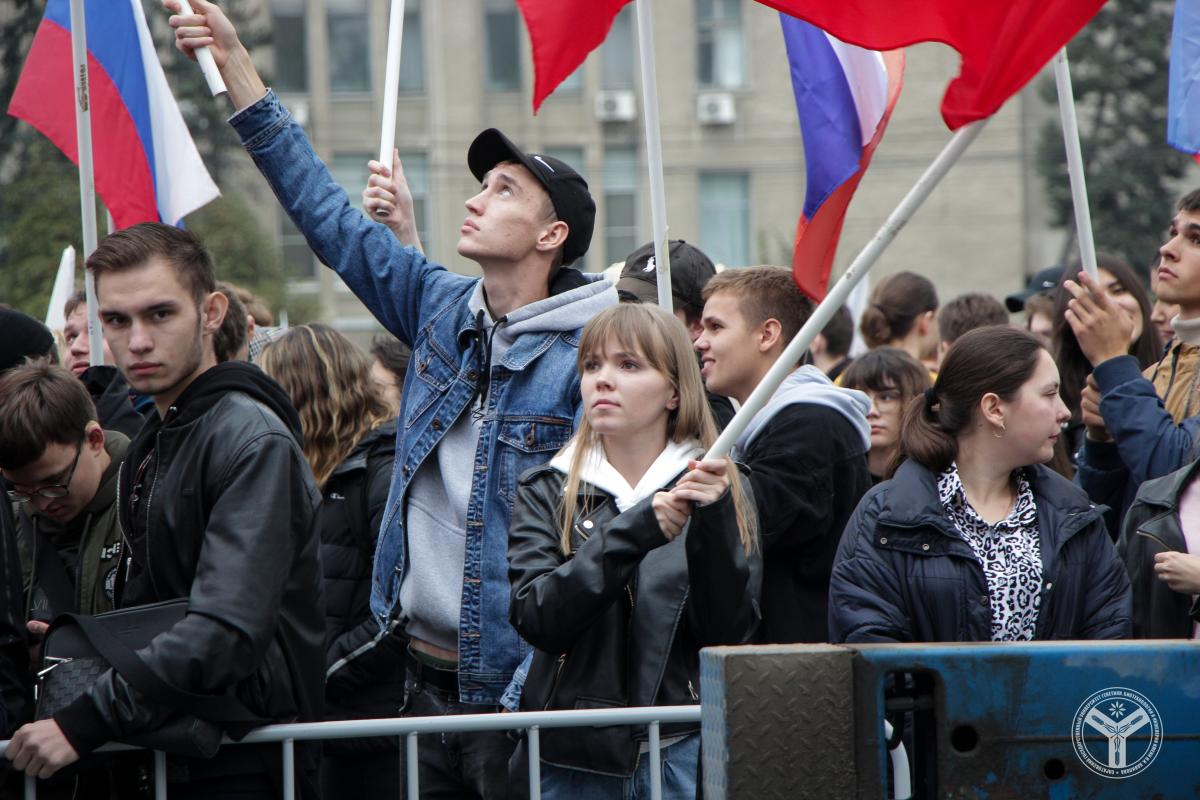 Вавиловцы приняли участие в патриотическом митинге Фото 11