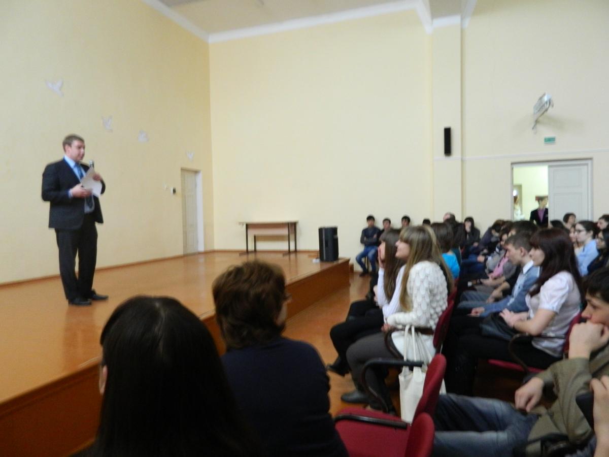 Кафедра "Иностранные языки" выехала в Перелюб в рамках профориентационной работы факультета Экономики и Менеджмента Фото 1 Кафедра "Иностранные языки" выехала в Перелюб в рамках профориентационной работы факультета Экономики и Менеджмента Фото 1
