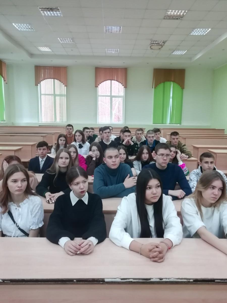 Школьники Пугачева посетили Вавиловский университет Фото 8