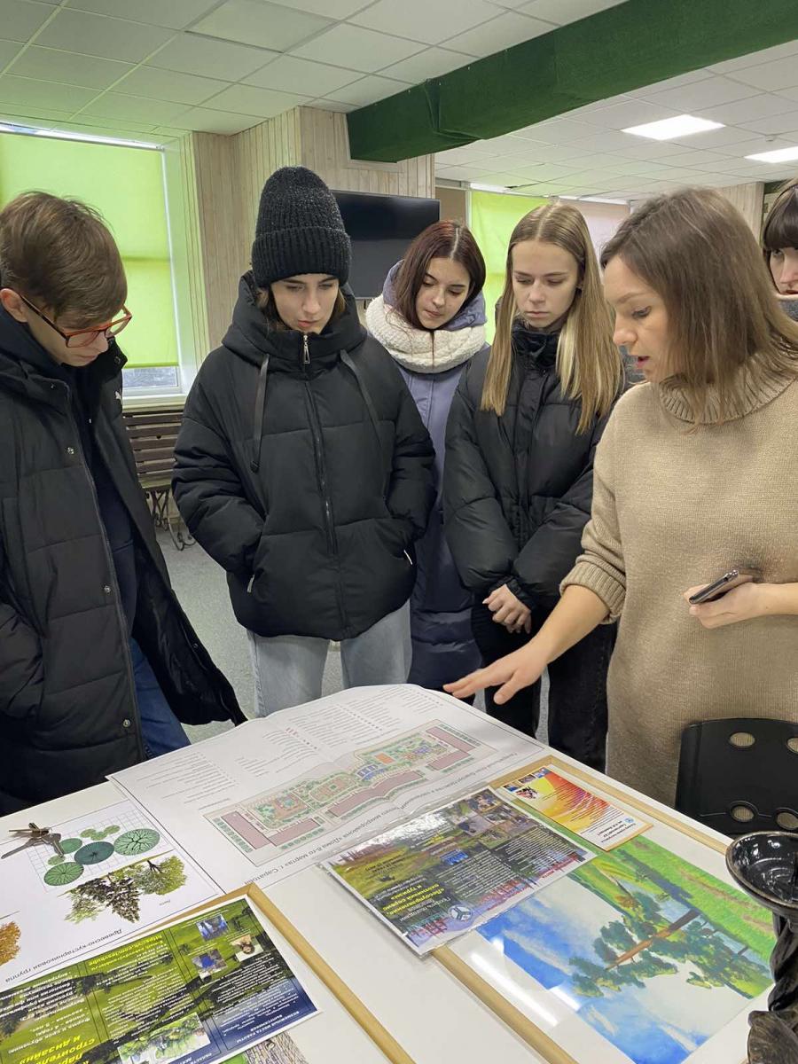 Школьники Пугачева посетили с экскурсией Вавиловский университет Фото 10