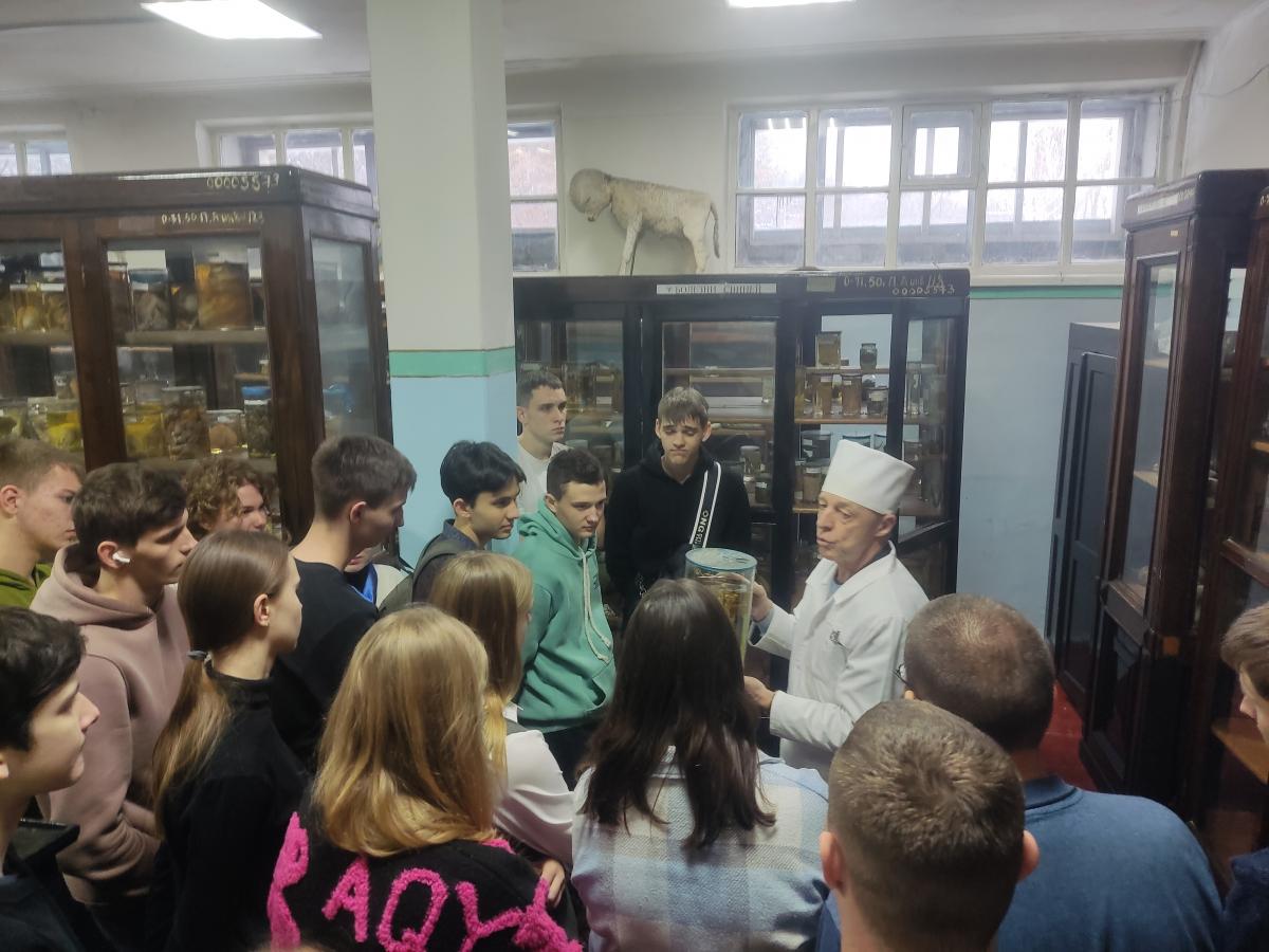 Профориентационные экскурсии для учащихся 9 - 11 агроклассов МОУ СОШ №1 г. Пугачева Фото 3