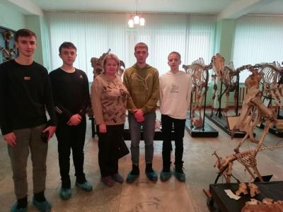 Школьники Пугачевского района посетили с экскурсией университет