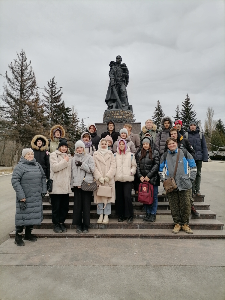 Мероприятие, посвящённое 80-летнему юбилею саратовского самолёта ЯК-1 Фото 1