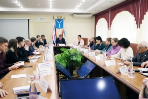 Представители вуза приняли участие в круглом столе в облдуме