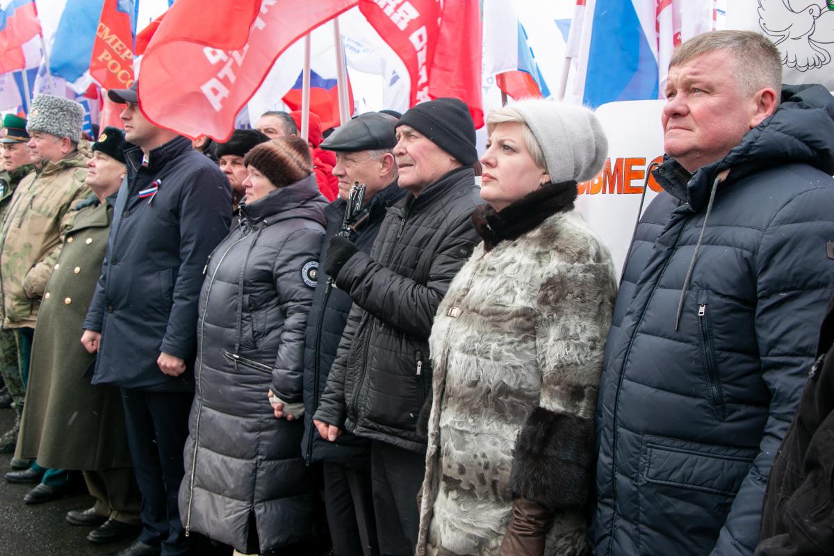 Вавиловцы вместе с саратовцами поддержали участников СВО Фото 15