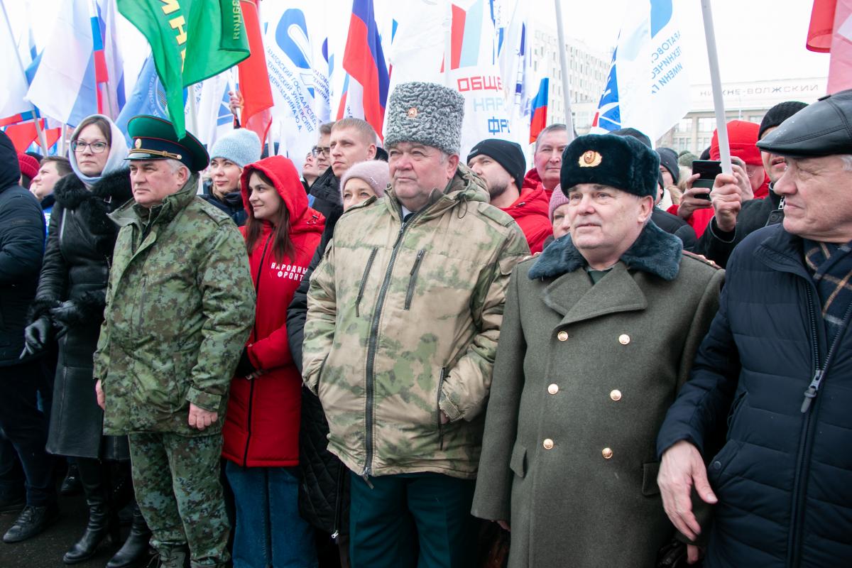 Вавиловцы вместе с саратовцами поддержали участников СВО Фото 5