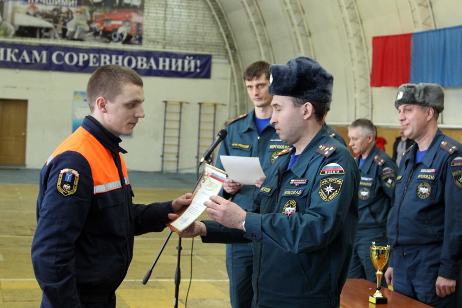 Лучшая команда Саратовской области по проведению аварийно-спасательных работ при ликвидации ЧС на автомобильном транспорте Фото 2