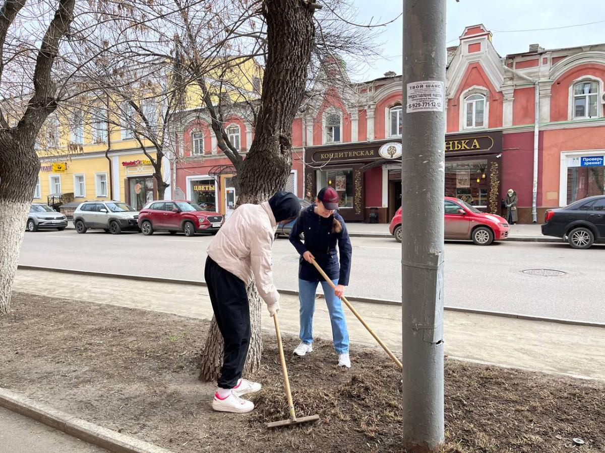 Субботник факультета экономики и менеджмента Фото 2