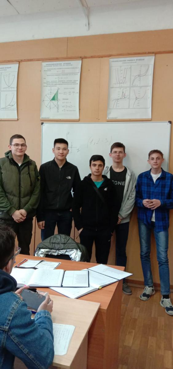 Участие кафедры в дне открытых дверей университета 22.04.2023 Фото 1