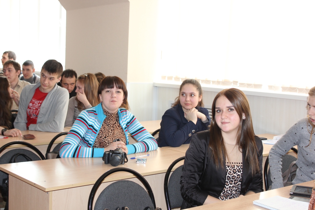 Заседание студенческого научного кружка "Современные финансы" Фото 1