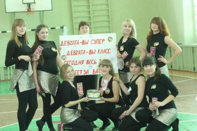 Самый весенний конкурс "А, ну-ка, девушки!"