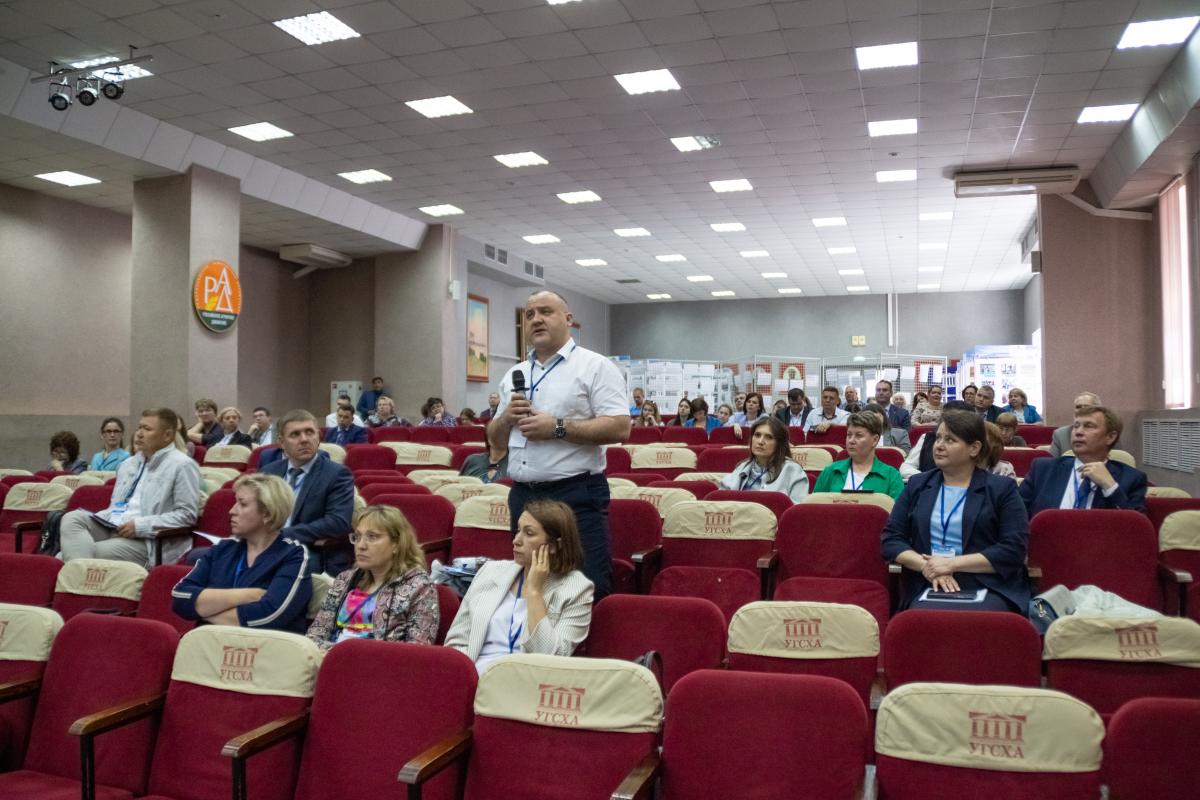 Декан АФ принял участие во Всероссийском семинар – совещании Фото 7