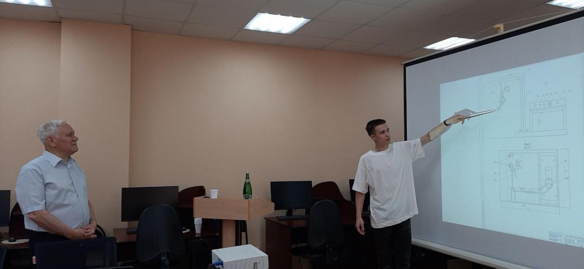 В Финансово-технологическом колледже прошли защиты выпускных квалификационных работ Фото 5