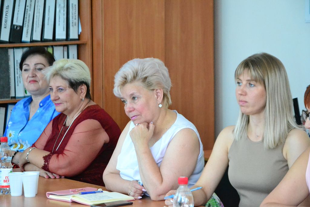 В Пугачеве обсудили профессиональную ориентацию молодежи Фото 3
