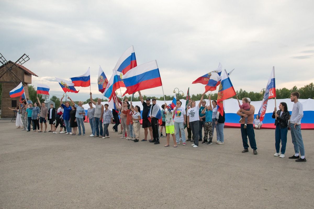 День Государственного флага Российской Федерации Фото 3