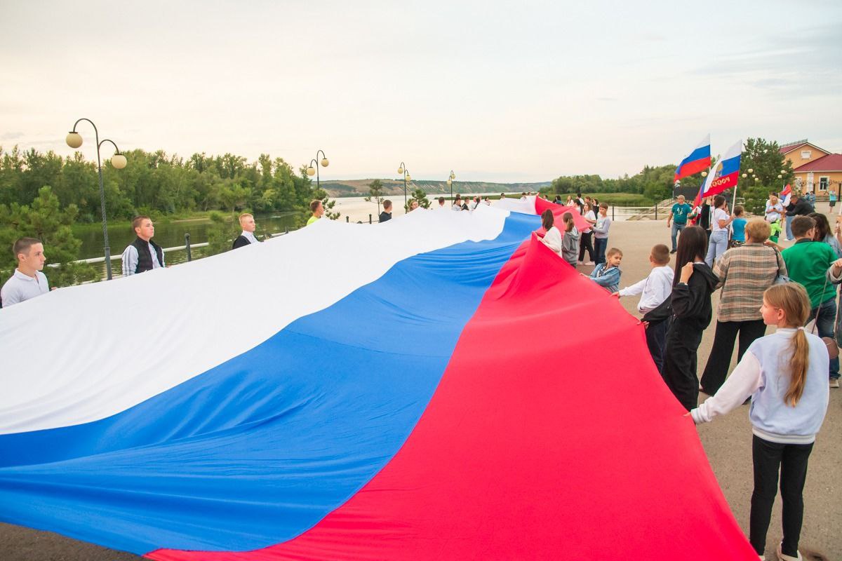 День Государственного флага Российской Федерации Фото 8
