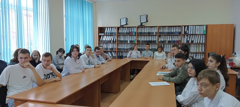 В Пугачёвском филиале прошел конкурс творческих проектов Фото 4