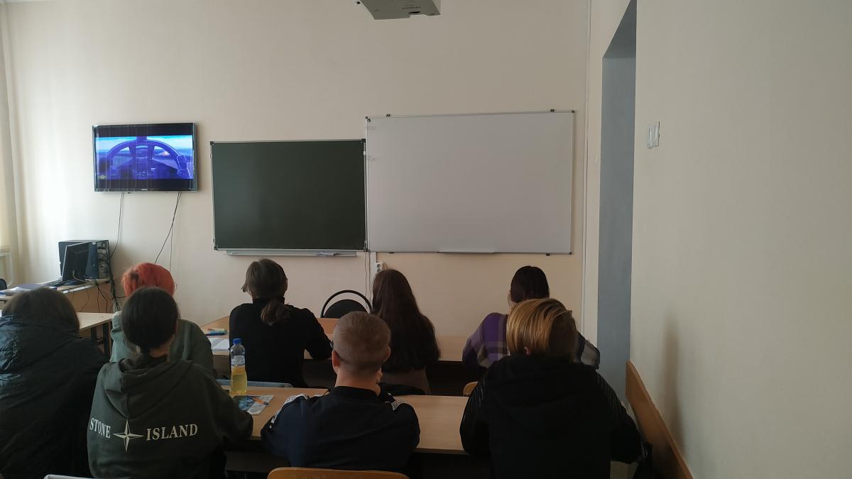 Просмотр фильма «Саратов-Донбасс: вместе в будущее» Фото 5