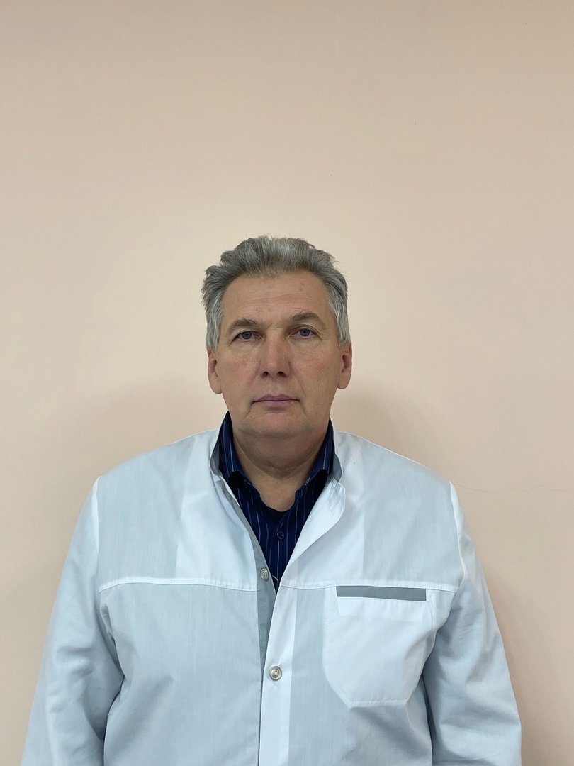 Бирюков Олег Игрисович- директор