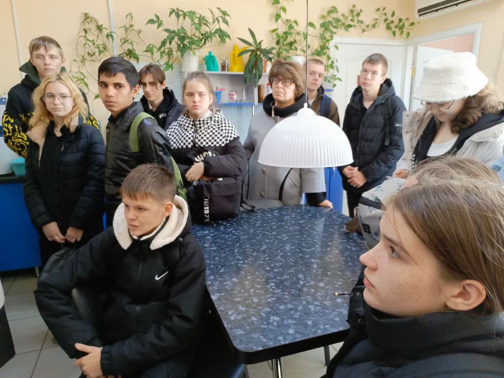 Преподаватели филиала организовали экскурсию для школьников Фото 4