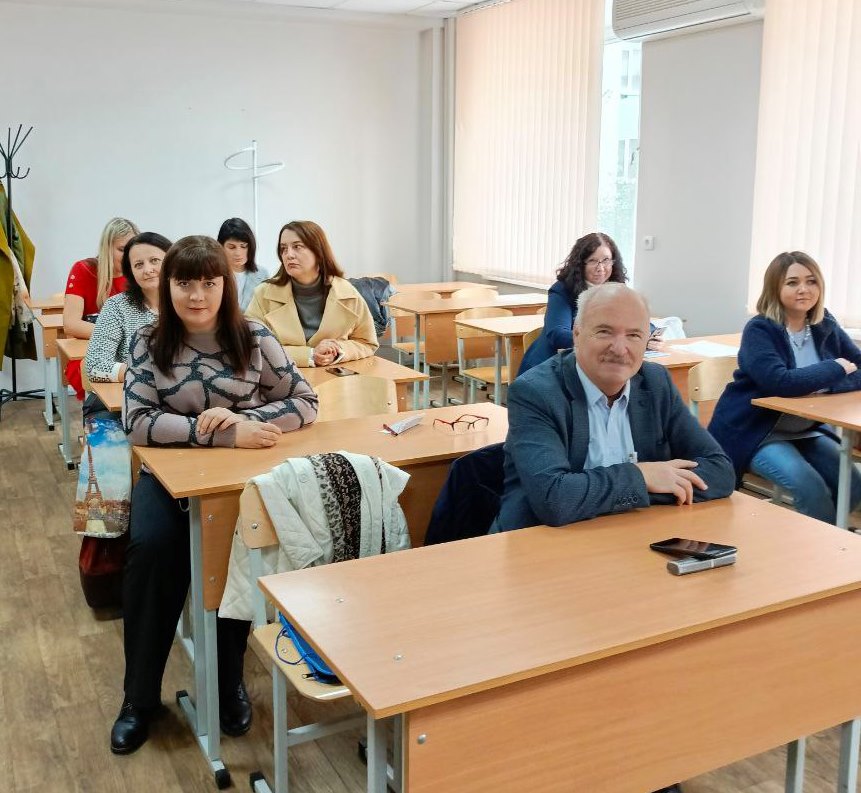 Повышение квалификации по программе "Выявление и предупреждение деструктивного поведения несовершеннолетних студентов, их участия  в незаконных протестных акциях, в движениях деструктивной направленности" Фото 2