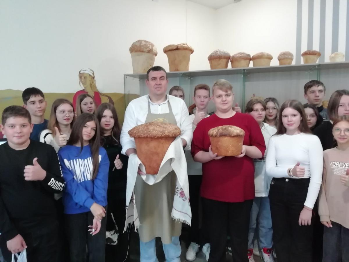 Аткарские школьники посетили Вавиловский университет Фото 11