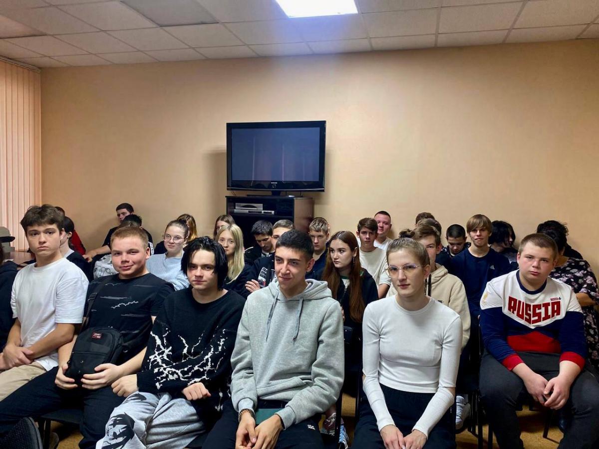 Встреча с руководителем Научно-исследовательского центра по изучению проблем профилактики правонарушений несовершеннолетних Фото 4