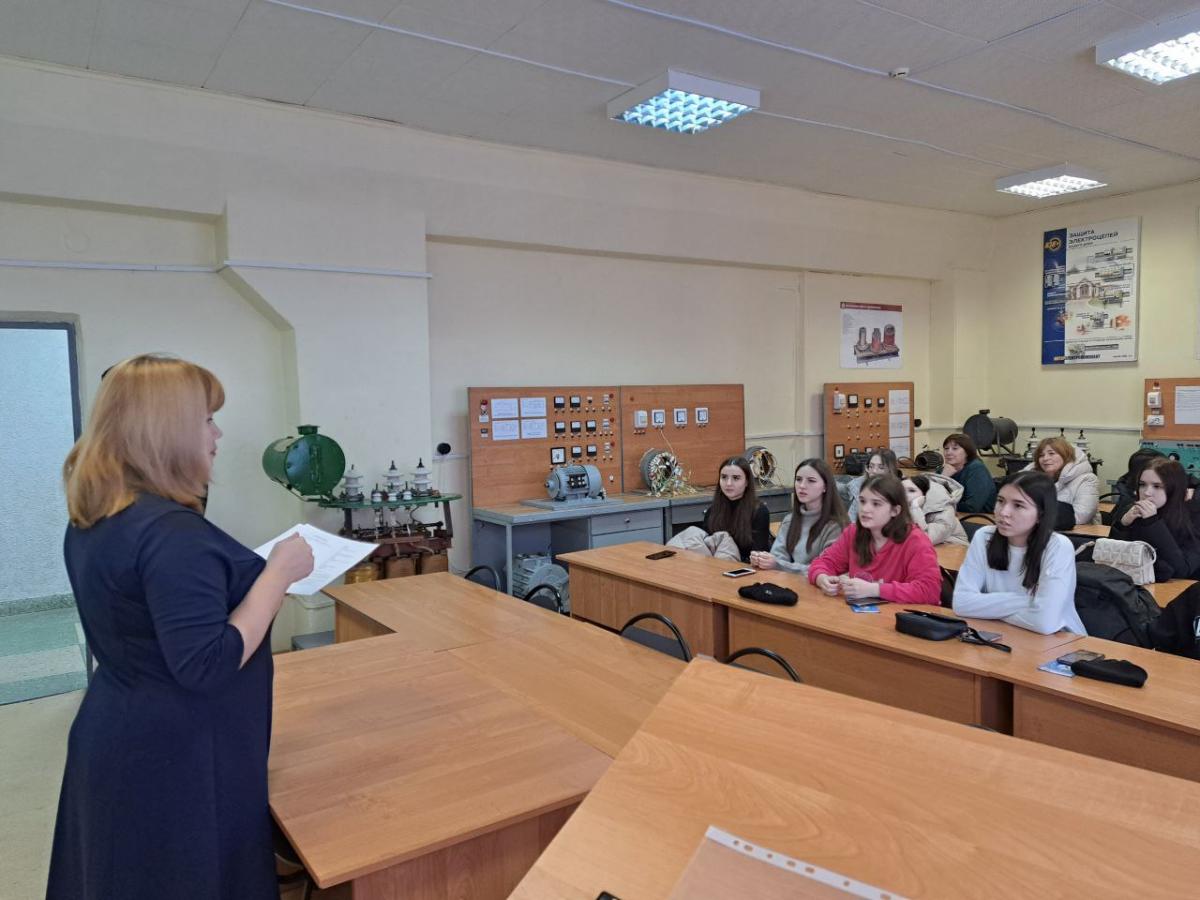 Старшеклассники города Пугачева посетили Вавиловский университет Фото 16