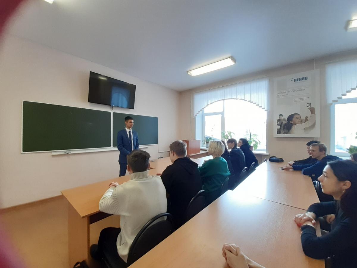 Встреча обучающихся 1 курса направления подготовки 08.03.01 Строительство и 20.03.02 Природообустройство и водопользование с заместителем декана ФИиП Верзилиным А.А.