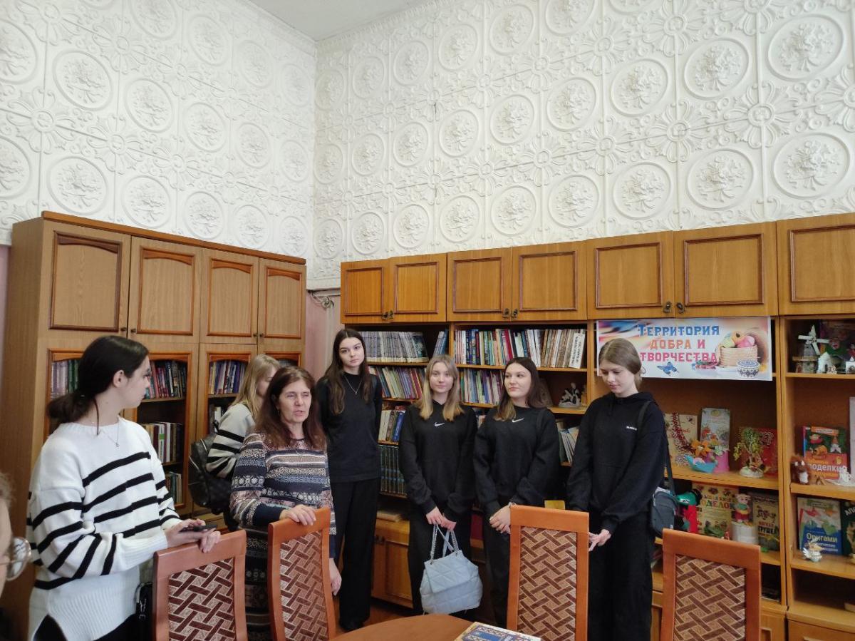 Посещение Саратовской областной библиотеки для детей и юношества им А.С. Пушкина Фото 6