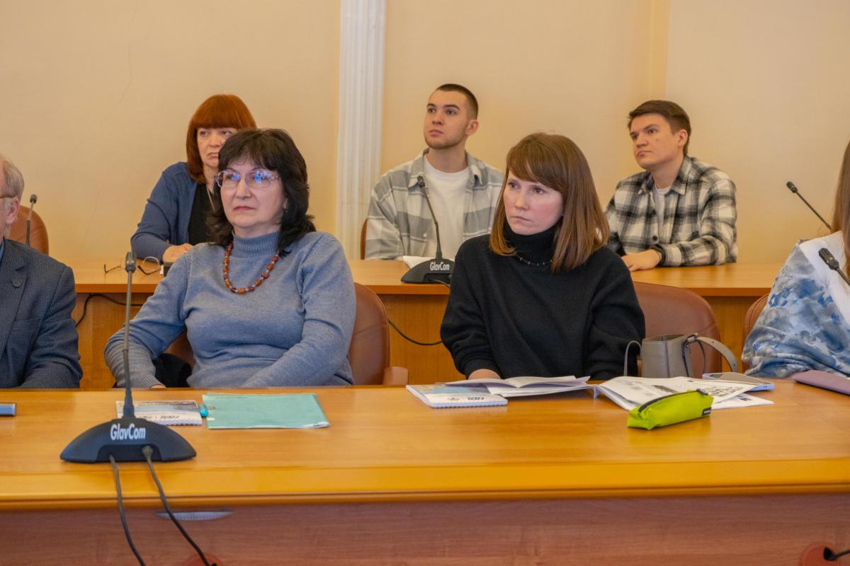 Преподаватели кафедры "Иностранные языки и культура речи" приняли участие во Всероссийской научно-практической конференции «Молодежная политика России в современных общественно-политических реалиях» Фото 4 Преподаватели кафедры "Иностранные языки и культура речи" приняли участие во Всероссийской научно-практической конференции «Молодежная политика России в современных общественно-политических реалиях» Фото 4