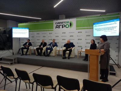Второй день работы агропромышленного форума "Саратов-Агро 2024"