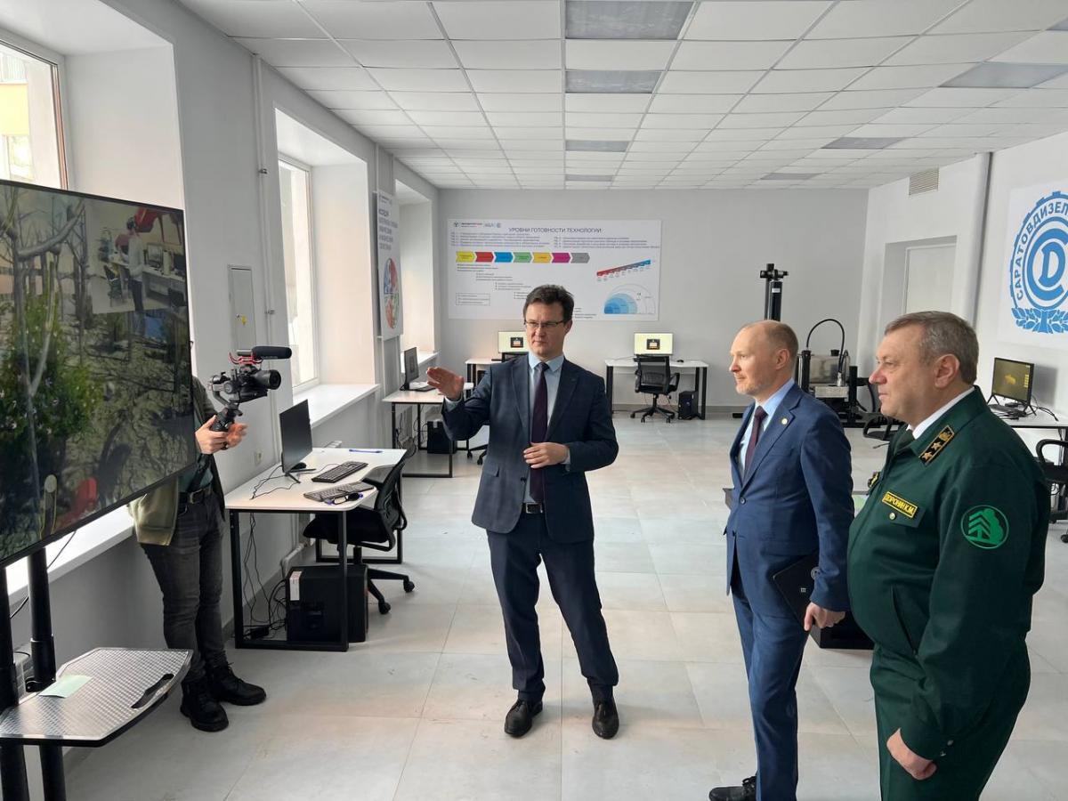 Вавиловский университет посетил замглавы Рослесхоза Фото 7