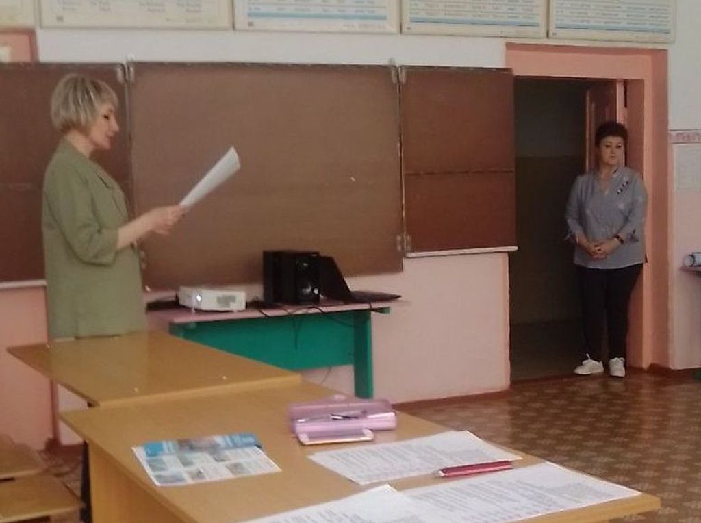 Профориентационная встреча с родителями и обучающимися 9 классов филиала МОУ «СОШ №13 г. Пугачева»- ООШ с. Каменка Фото 3