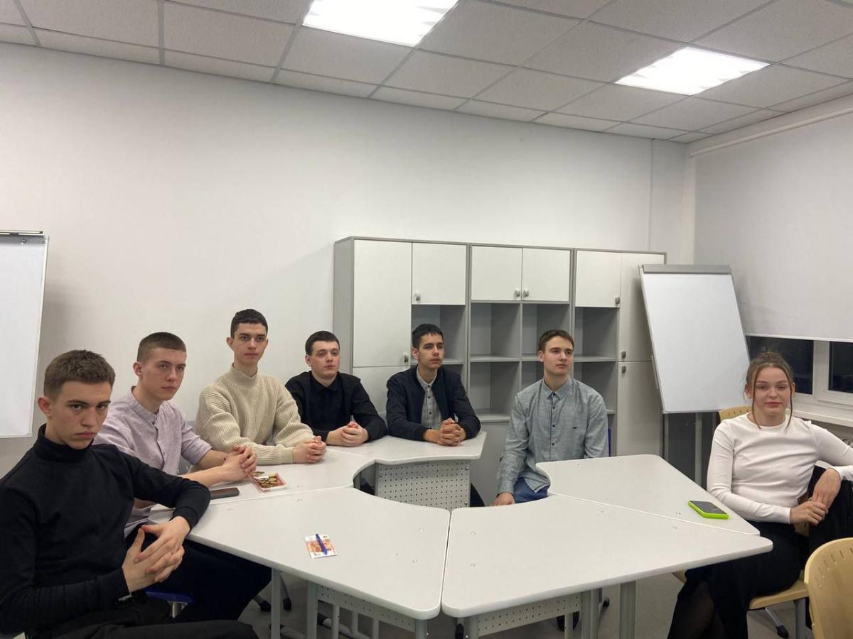 Мастер-класс по тайм-менеджменту с учащимися Саратовского регионального центра одарённых детей «Галактика 64» Фото 3