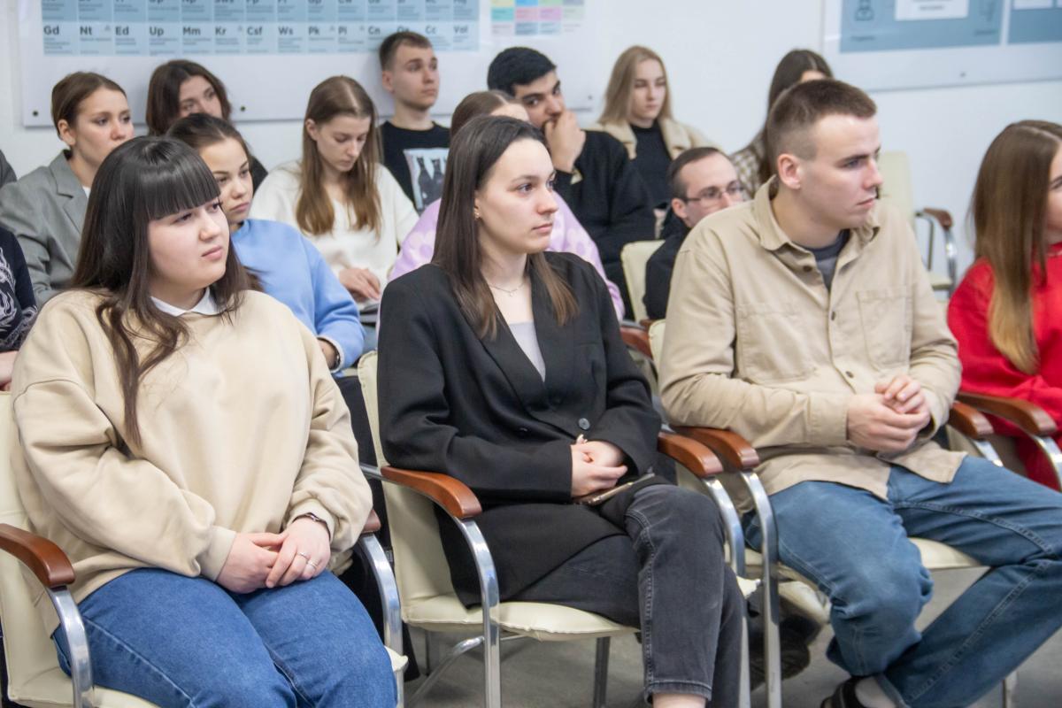 Ректор встретился с участниками Всемирного Фестиваля молодёжи Фото 7