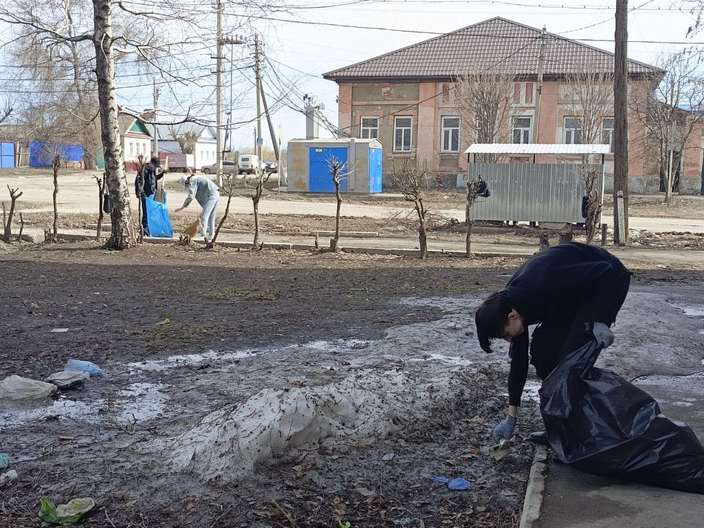 Месячник по санитарной очистке и благоустройству территории Фото 3