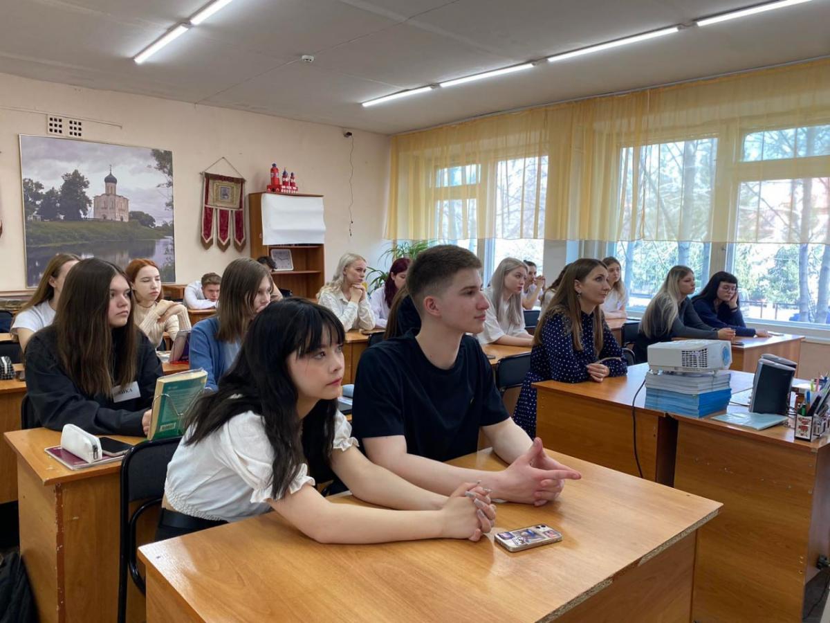 Профориентационая работа с мастер-классом в школах  города Петровска Фото 4