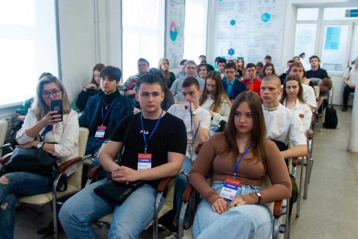 Участие студентов факультета экономики и менеджмента в тренингах предпринимательских компетенций Фото 9