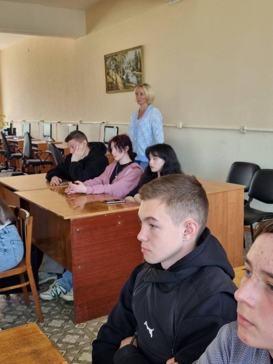 ВНЕУРОЧНОЕ Занятие «РАЗГОВОРЫ О ВАЖНОМ» «ДЕНЬ ПОБЕДЫ. 80-ЛЕТ СО ДНЯ ОСВОБОЖДЕНИЯ СЕВАСТОПОЛЯ И КРЫМА ОТ НЕМЕЦКО-ФАШИСТСКИХ ЗАХВАТЧИКОВ». Фото 1 ВНЕУРОЧНОЕ Занятие «РАЗГОВОРЫ О ВАЖНОМ» «ДЕНЬ ПОБЕДЫ. 80-ЛЕТ СО ДНЯ ОСВОБОЖДЕНИЯ СЕВАСТОПОЛЯ И КРЫМА ОТ НЕМЕЦКО-ФАШИСТСКИХ ЗАХВАТЧИКОВ». Фото 1